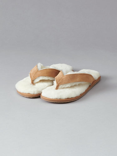 Flip-Flop aus Lammfell